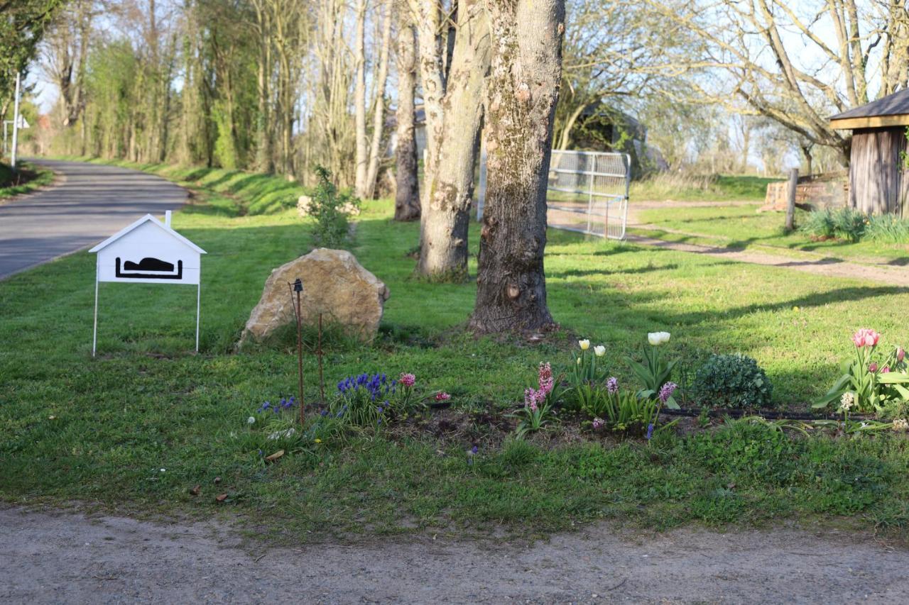 Ferme Des Trois Poiriers, Teloche Bed & Breakfast ภายนอก รูปภาพ
